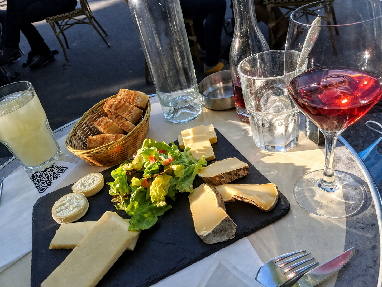 Au Va et Vient — une assiette